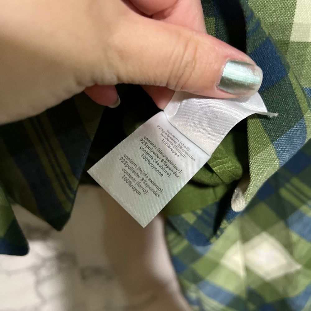 WEWOREWHAT Boxy Cropped Blazer - Picture 11 of 13